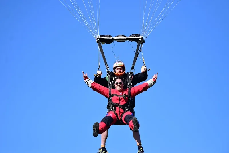 Parachute Victoriaville 1