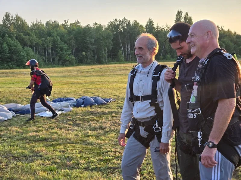 Parachutisme Adrenaline T-R 4