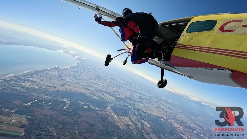 Parachutisme Adrenaline T-R 5